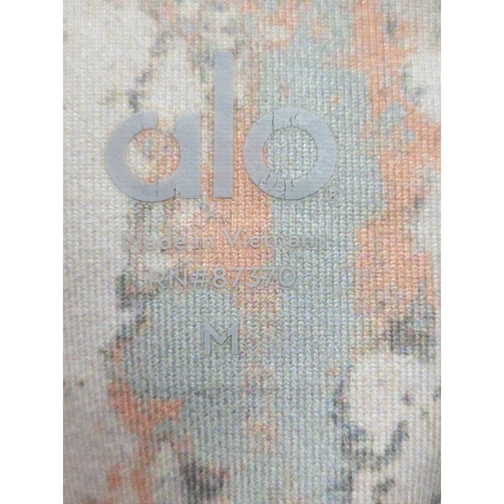 ALO Capri Cropped Legging Snake Print Peach Silver SZ M - Picture 6 of 8